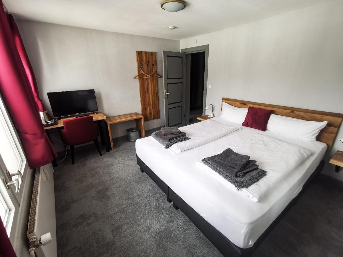 Hotel Kontraste Neumünster Esterno foto