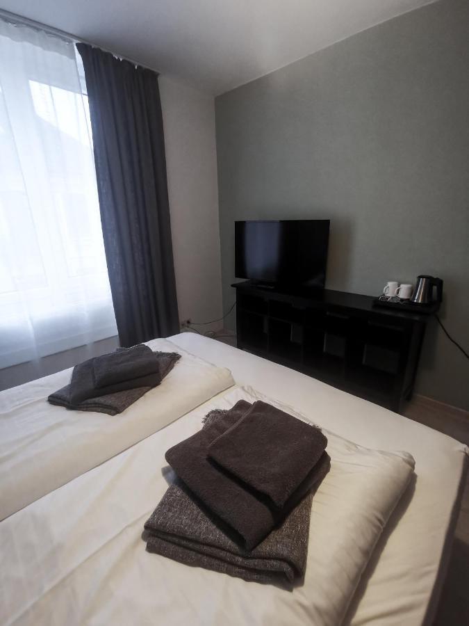 Hotel Kontraste Neumünster Esterno foto