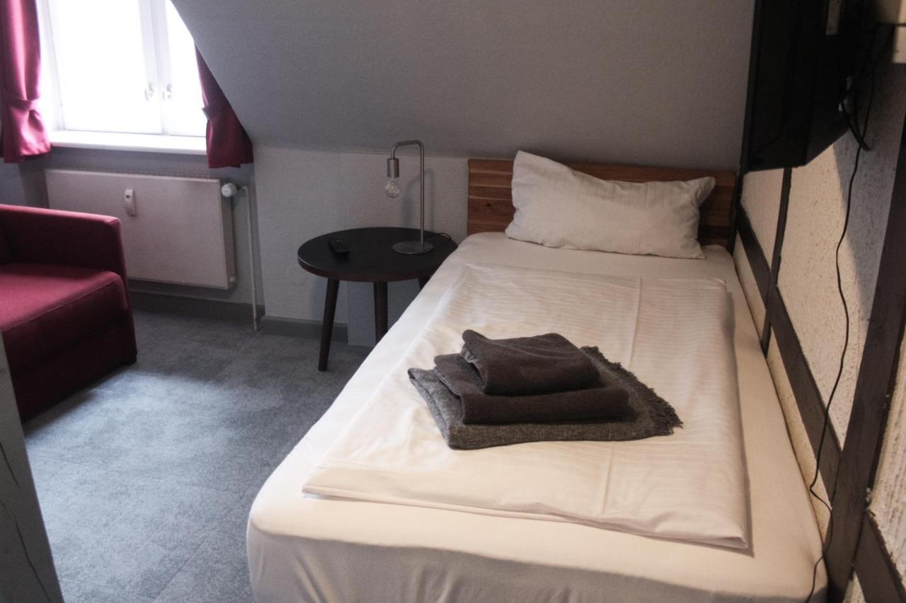 Hotel Kontraste Neumünster Esterno foto
